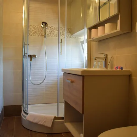Apartment Kamelija