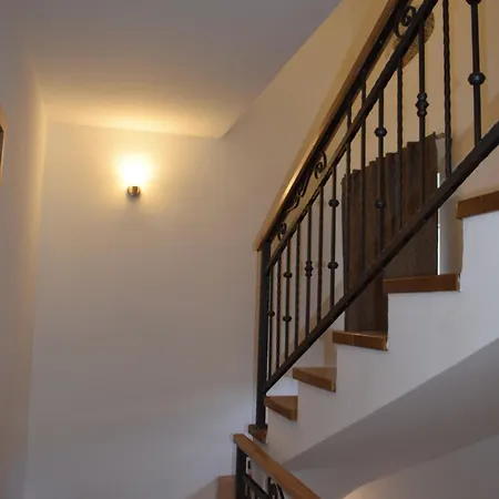 Apartment Kamelija