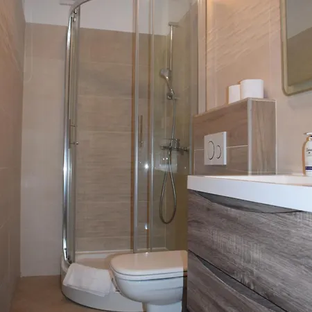 Kamelija Apartment *
